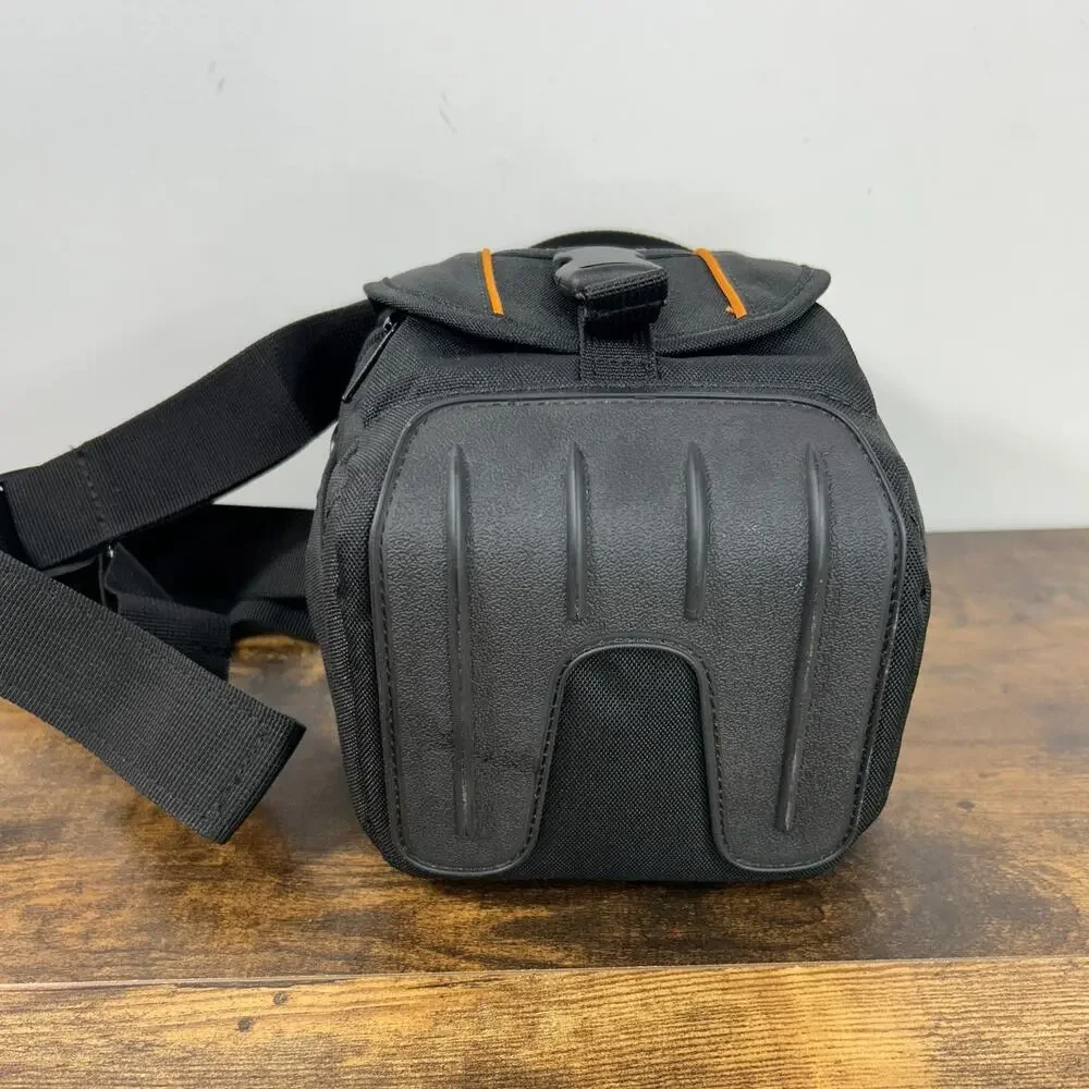 Lowepro Adventura SH 120 II Shoulder Bag for DSLR Camera Removable Strap
